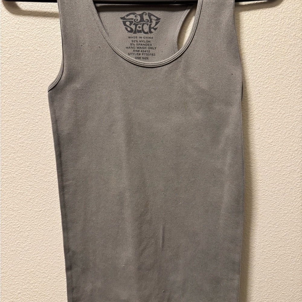 Y2K Lipstick Boutique Gray Tank Top